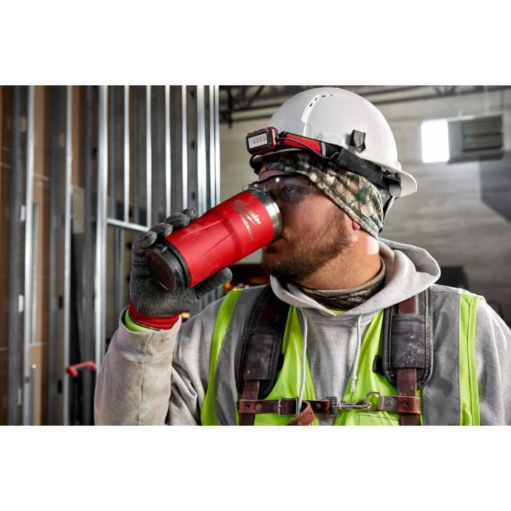 Milwaukee PACKOUT Red 20 oz. Tumbler 12 Milwaukee PACKOUT Red 20 oz. Tumbler - Image 10