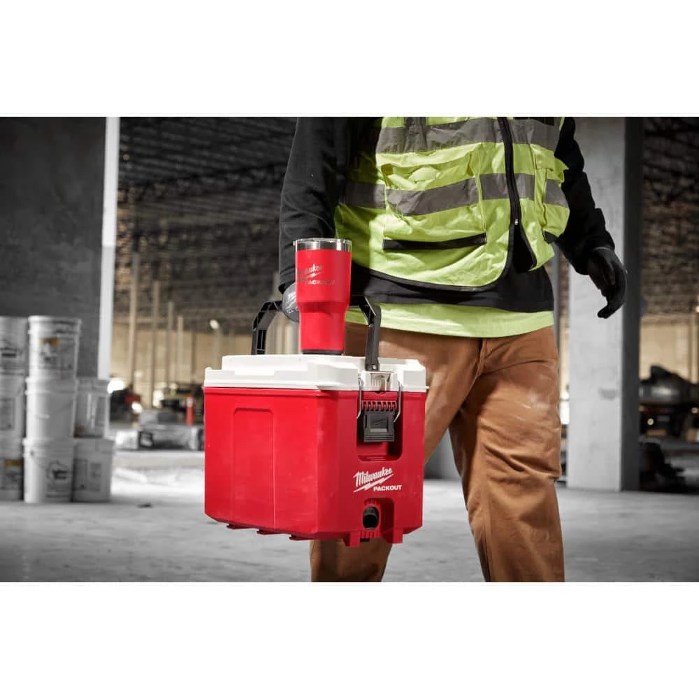 Milwaukee PACKOUT Red 30 oz. Tumbler 13 Milwaukee PACKOUT Red 30 oz. Tumbler - Image 11