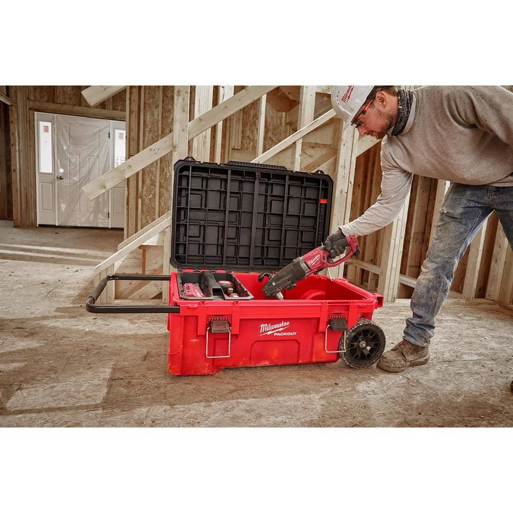 Milwaukee PACKOUT 38 in. Rolling Tool Chest 9 Milwaukee PACKOUT 38 in. Rolling Tool Chest - Image 7
